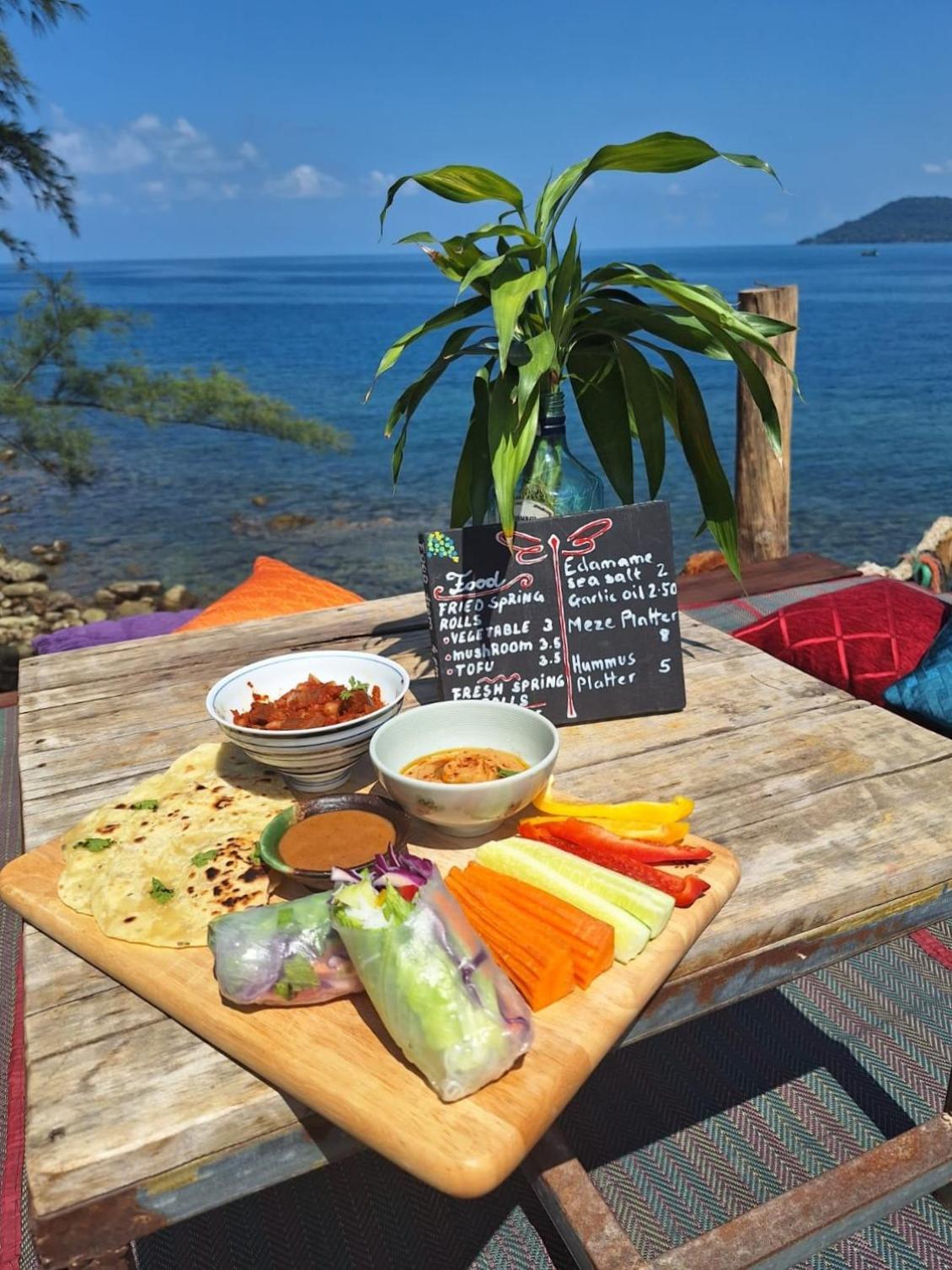 Dragonfly Guesthouse Koh Rong Sanloem Exterior foto